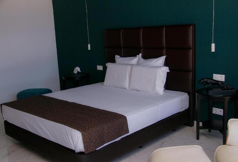 سوئیت با وان آب گرم, Por Do Sol