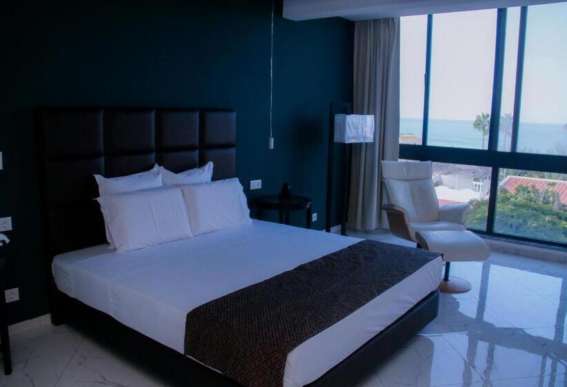 سوئیت با وان آب گرم, Por Do Sol