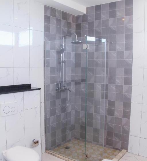 سوییت جونیور با چشم‌انداز دریا, Por Do Sol