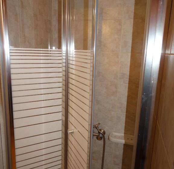 标准工作室, Aris Studios