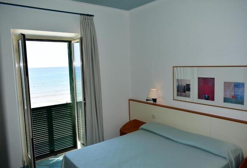 Triple Room Sea View, Amyclae
