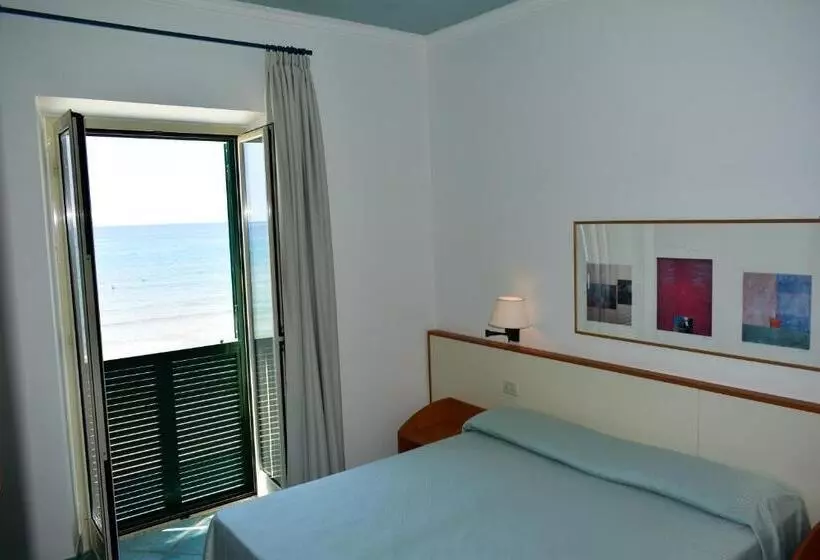 Triple Room Sea View, Amyclae