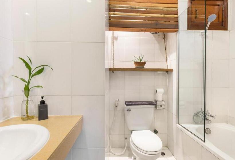 带2个双人床的标准工作室, Babel Siem Reap Guesthouse