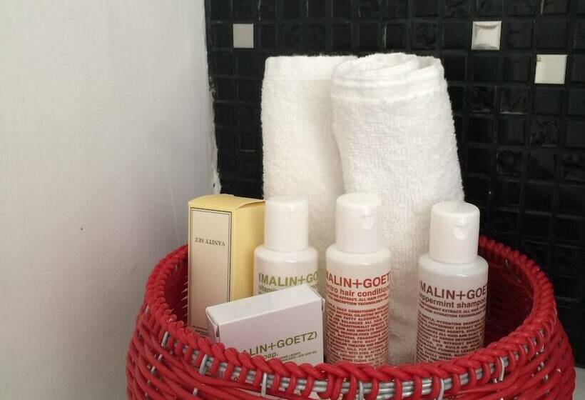 デラックスルーム, Es Design