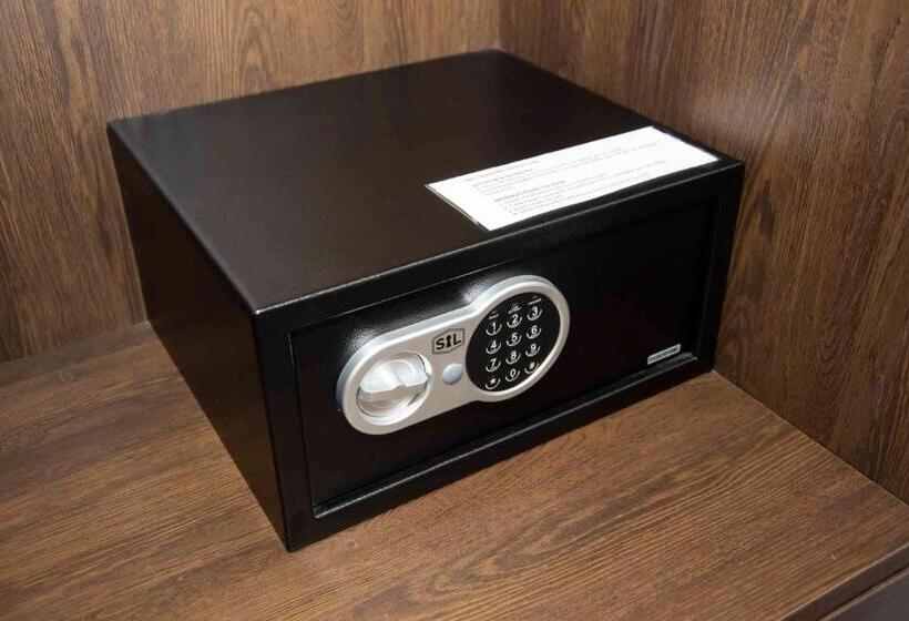 غرفة قياسية, Howard Winchester