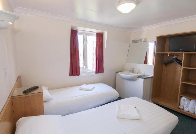 غرفة قياسية, Howard Winchester