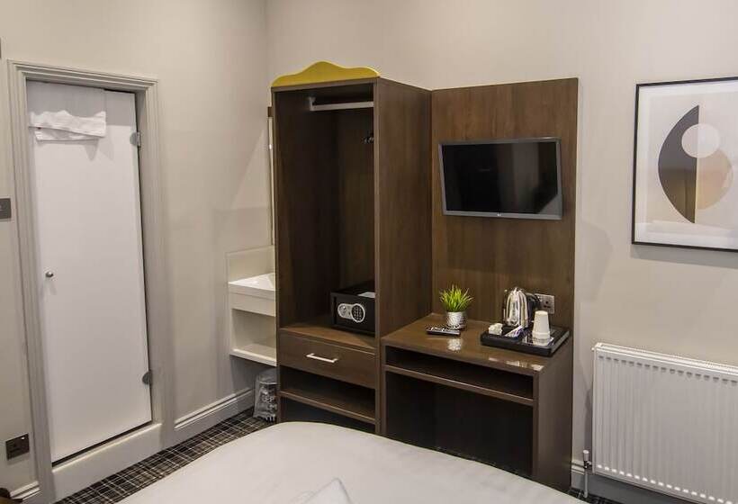 غرفة قياسية, Howard Winchester