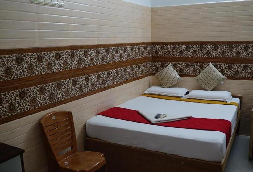Номер Deluxe, Just Guest House, Chennai Airport