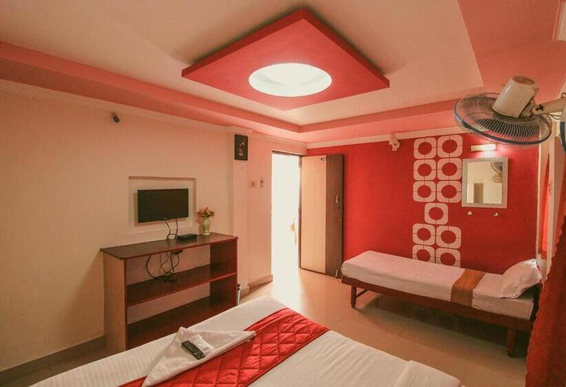 Трехместный Номер Deluxe, Just Guest House, Chennai Airport