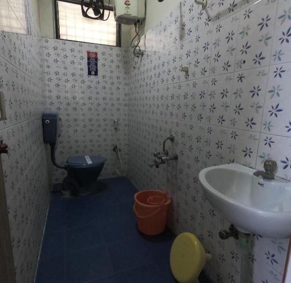 חדר דלוקס לשלושה, Just Guest House, Chennai Airport