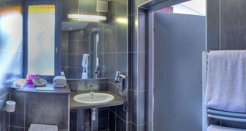 クラシックルーム, La Chaumiere