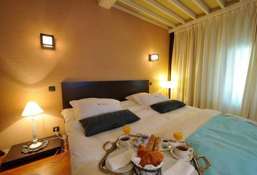 スーペリアールーム, La Chaumiere