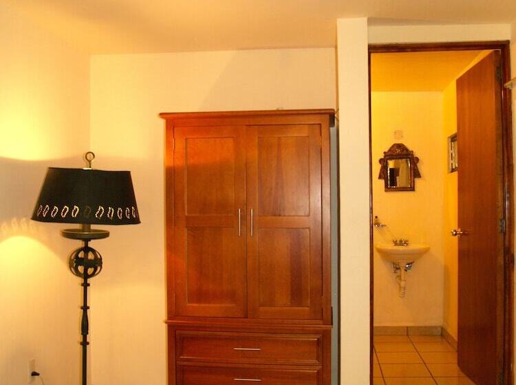 标准间, & Posada Refugio Independencia