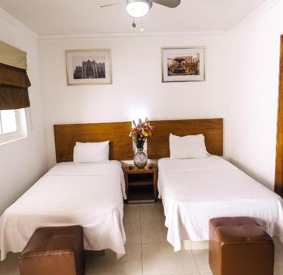 Economy Zimmer, River Poliforum