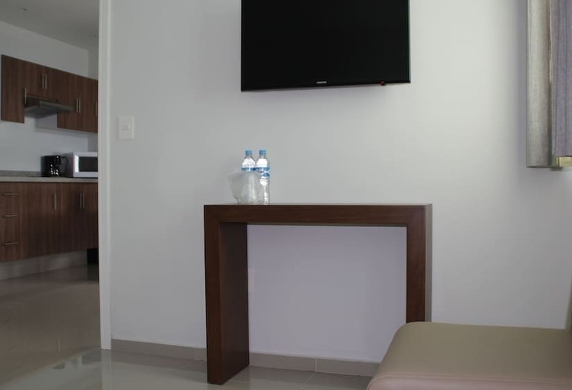 デラックスルーム, Suites Chapultepec
