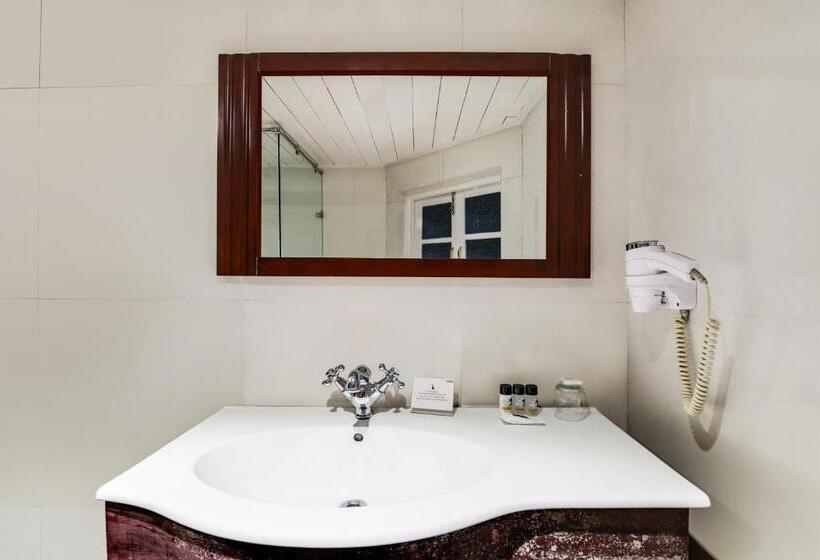 اتاق پرمیوم, Summit Swiss Heritage Resort & Spa