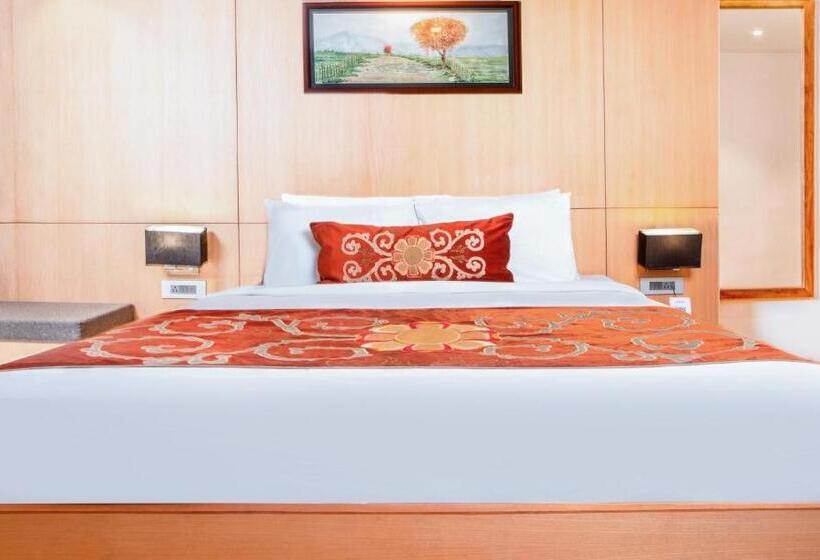 سوئیت با تخت بزرگ, Summit Swiss Heritage Resort & Spa