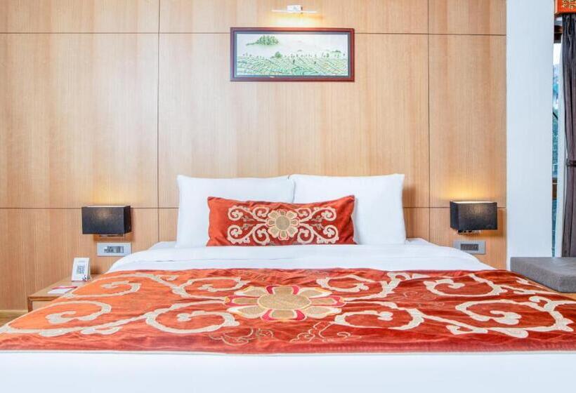 اتاق لوکس با چشمانداز, Summit Swiss Heritage Resort & Spa