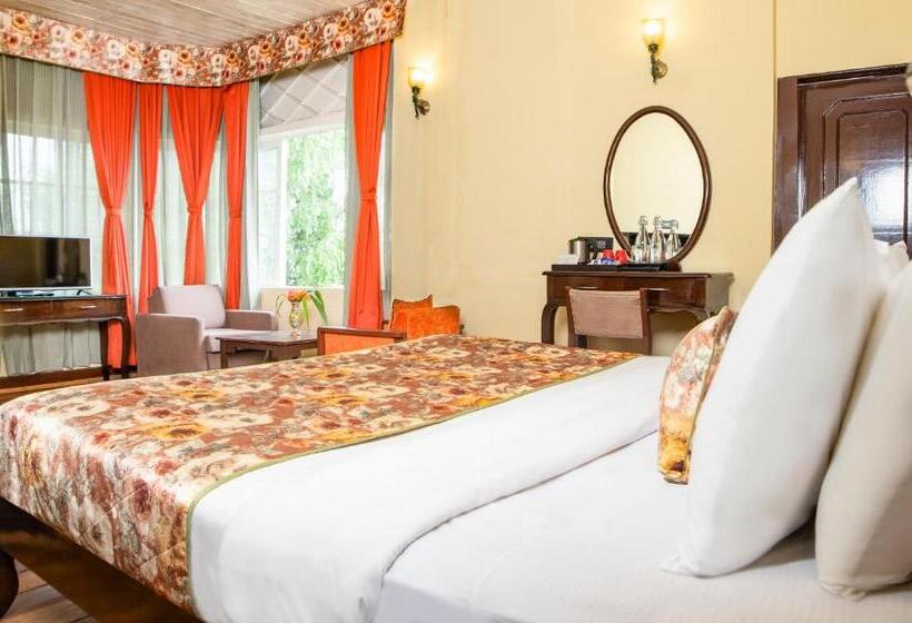 سوئیت جونیور با چشم‌انداز, Summit Swiss Heritage Resort & Spa