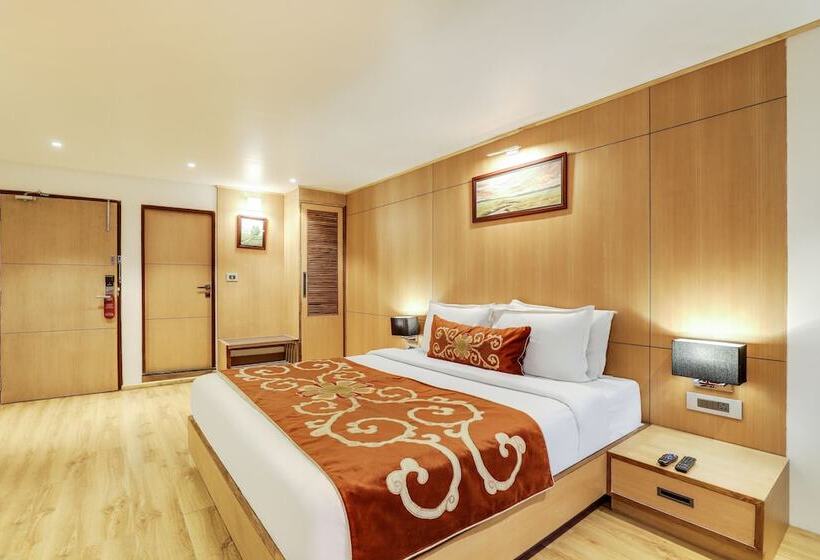 اتاق لوکس, Summit Swiss Heritage Resort & Spa