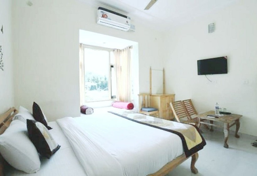 اتاق لوکس, The Country Side Resort