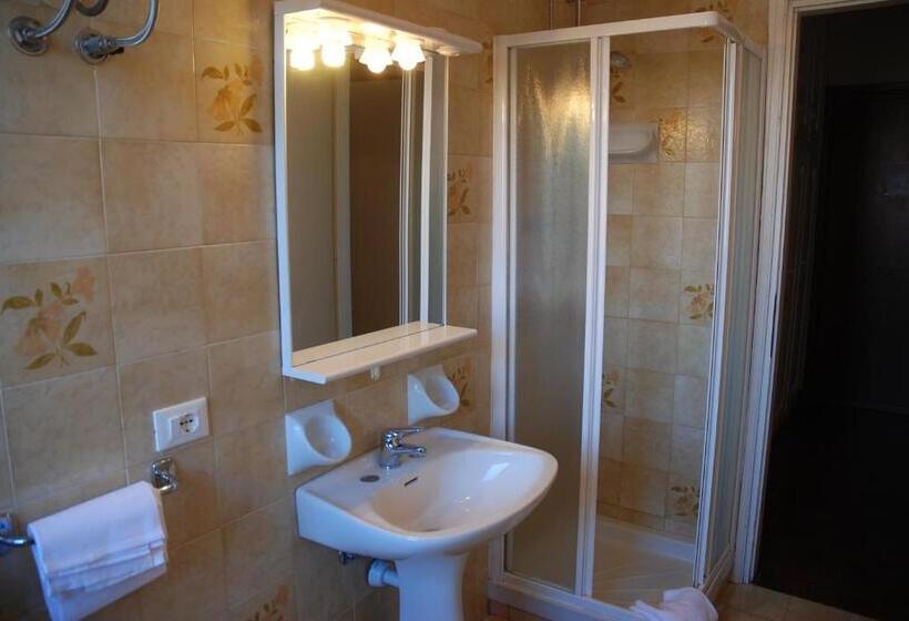 شقة إقتصادية غرفة واحد, Residence La Meridiana