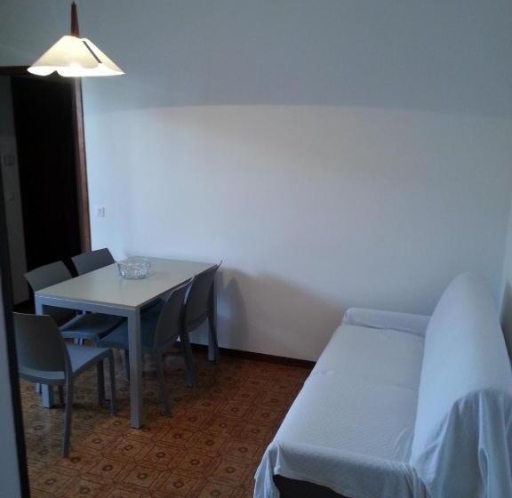 شقة غرفتين نوم مزودة بشُرفة, Residence La Meridiana