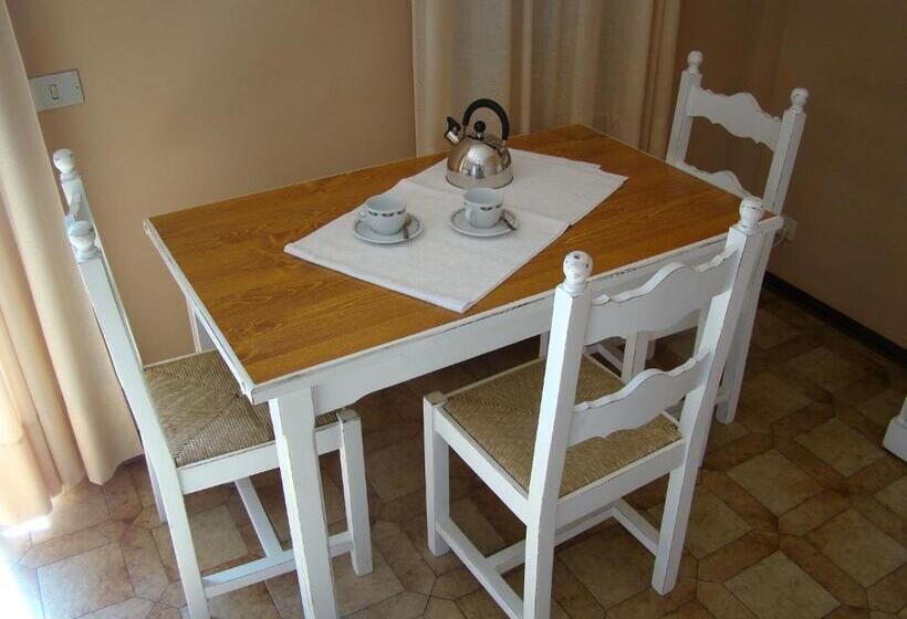 إستوديو قياسى مطلّ علي الحديقة, Residence La Meridiana