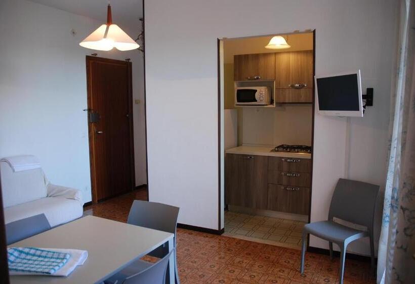 شقة غرفتين نوم مزودة بشُرفة, Residence La Meridiana