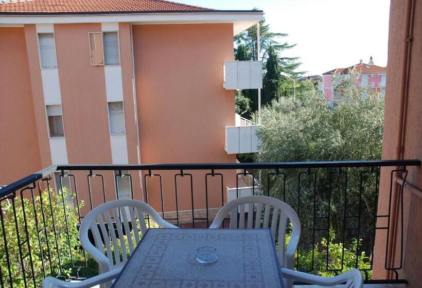 شقة غرفتين نوم مزودة بشُرفة, Residence La Meridiana