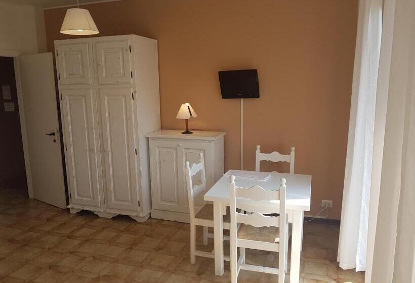 إستوديو قياسى مطلّ علي الحديقة, Residence La Meridiana