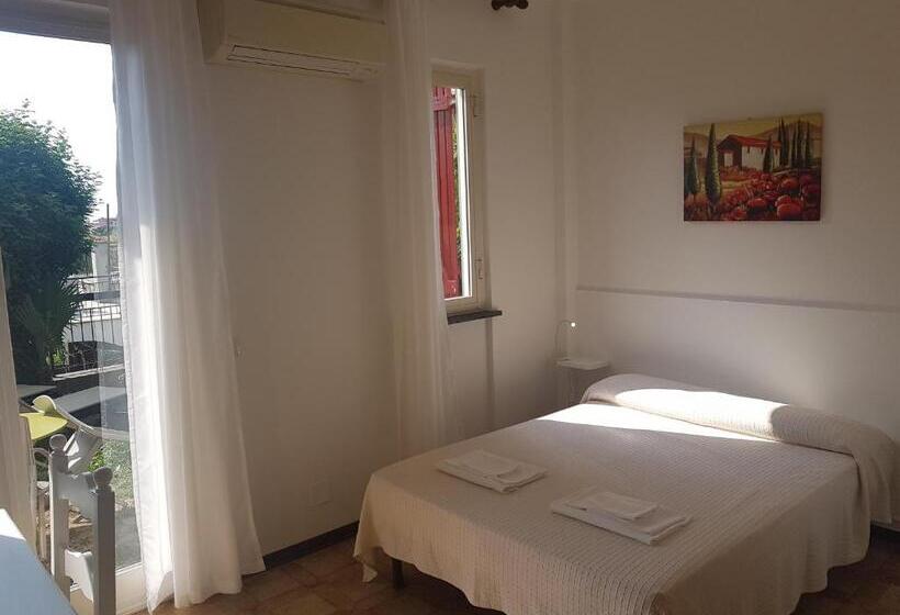 إستوديو قياسى مطلّ علي الحديقة, Residence La Meridiana