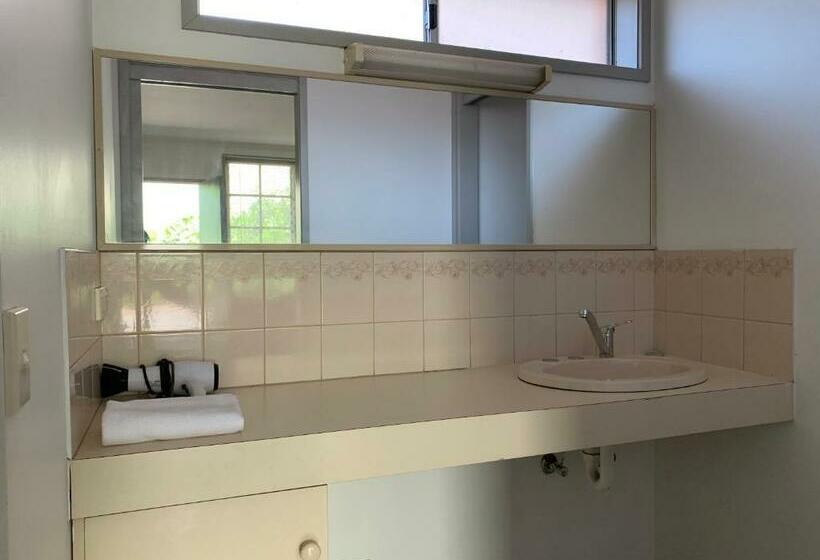 חדר משפחתי, Beaconsfield Lodge Motel