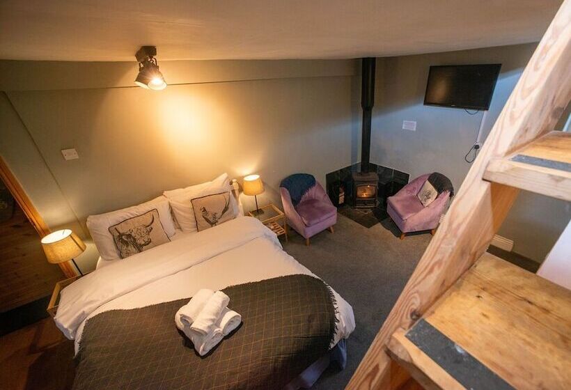 غرفة قياسية, High Paradise Farm