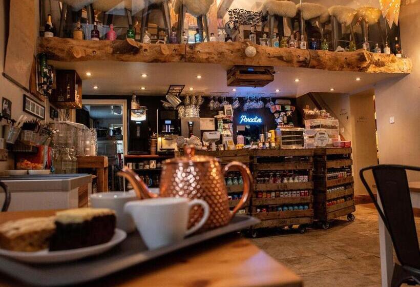 غرفة قياسية رباعية, High Paradise Farm