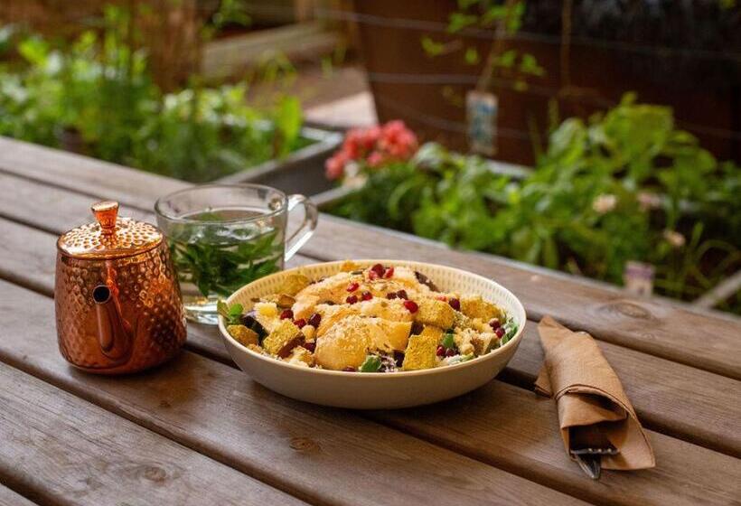 غرفة قياسية رباعية, High Paradise Farm