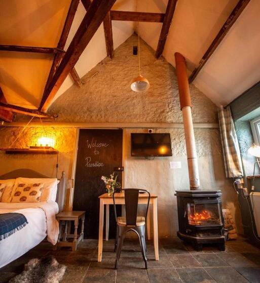 غرفة قياسية رباعية, High Paradise Farm