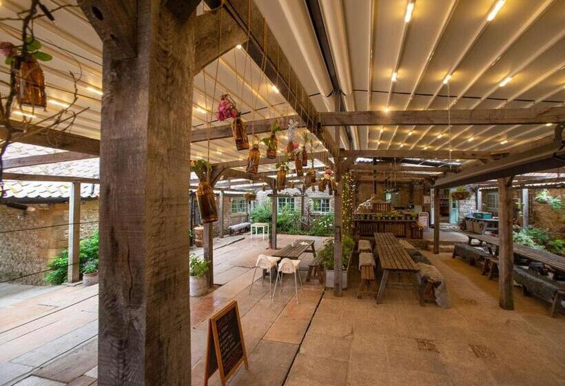 غرفة قياسية, High Paradise Farm