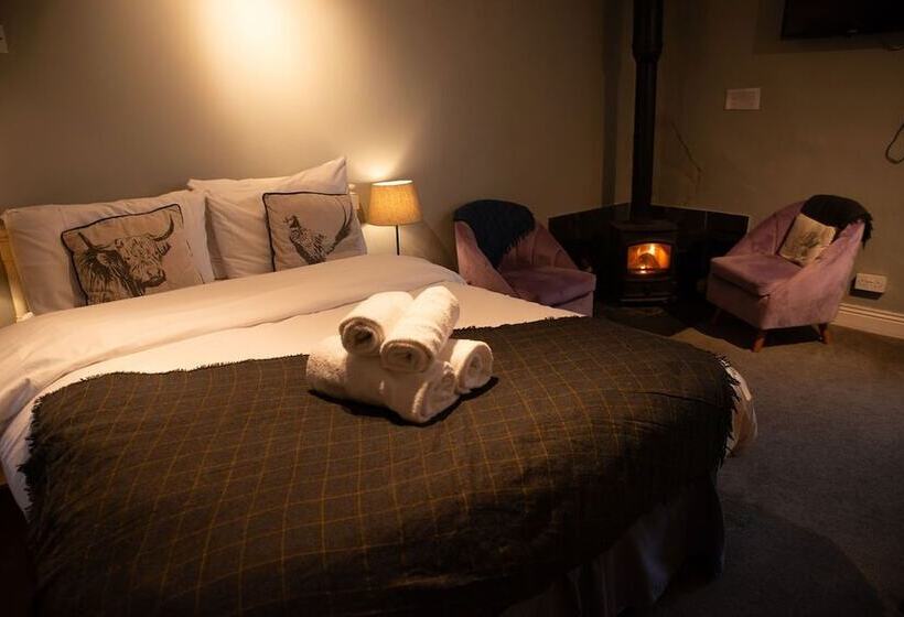 غرفة قياسية, High Paradise Farm