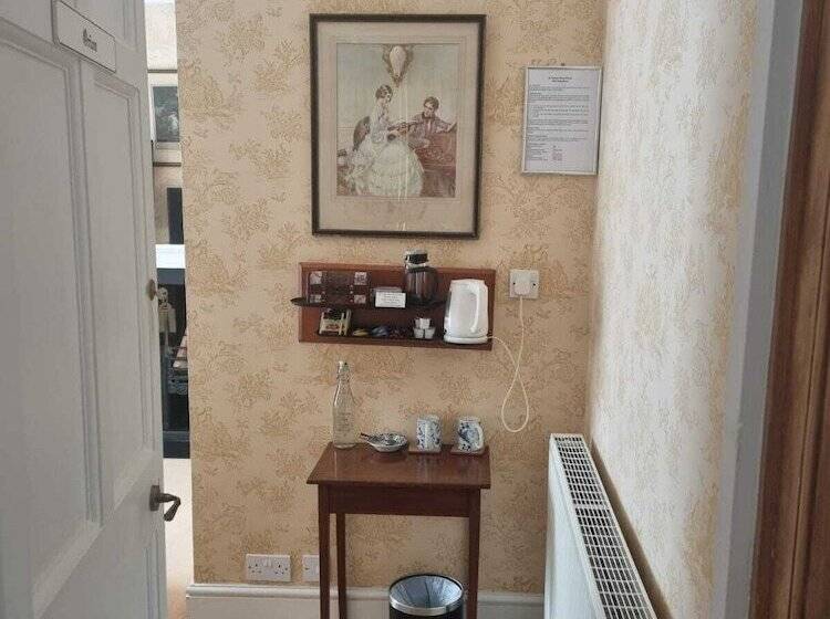 スタンダードルーム, St Vincent Guest House