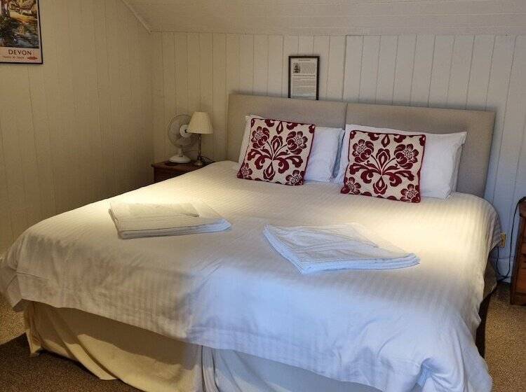 スタンダードルーム, St Vincent Guest House