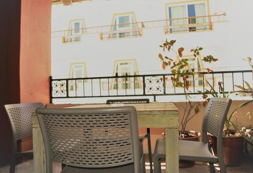 غرفة ديلوكس عائلية, Belmar