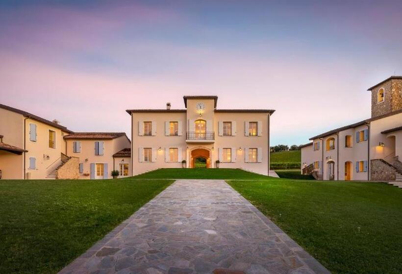 Полулюкс, Borgo Conde Wine Resort