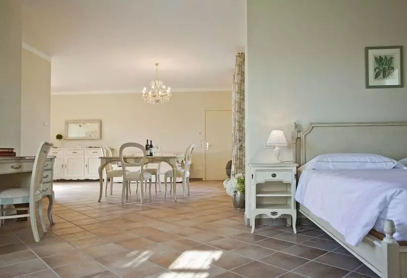 سوییت, Borgo Conde Wine Resort