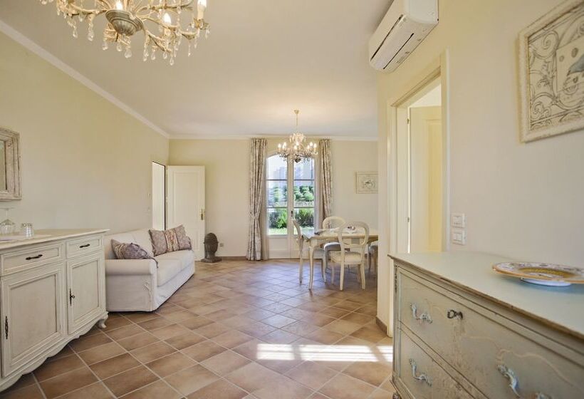 套房带泳池景, Borgo Conde Wine Resort