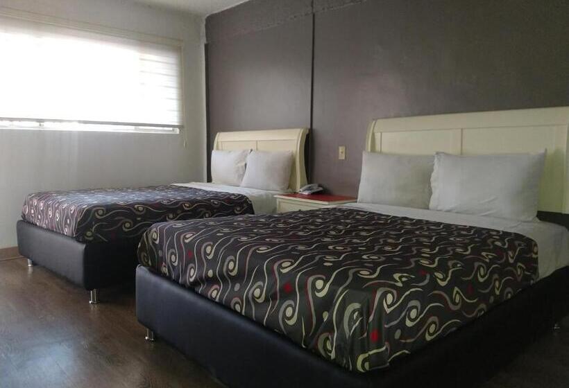 标准间, Boulevard Mexicali