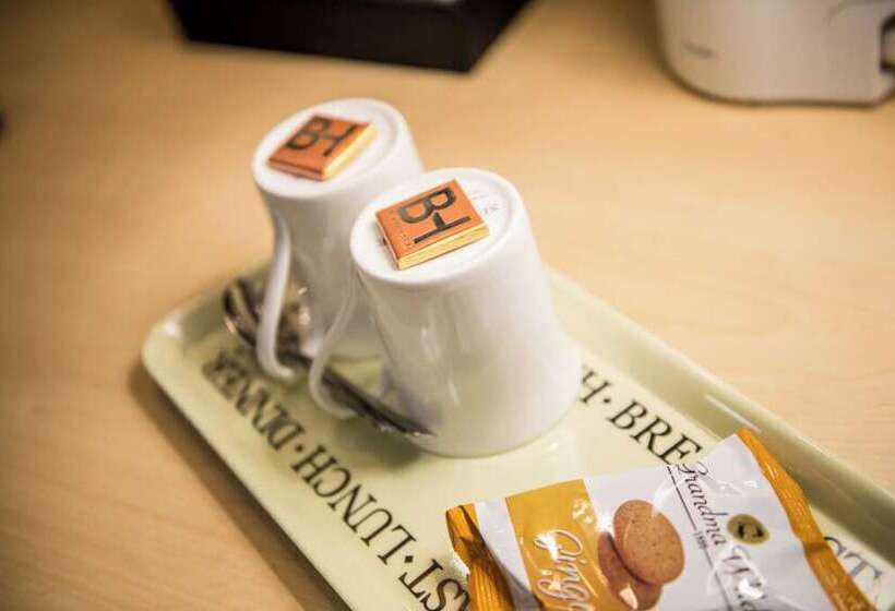 디럭스 룸, Briardene