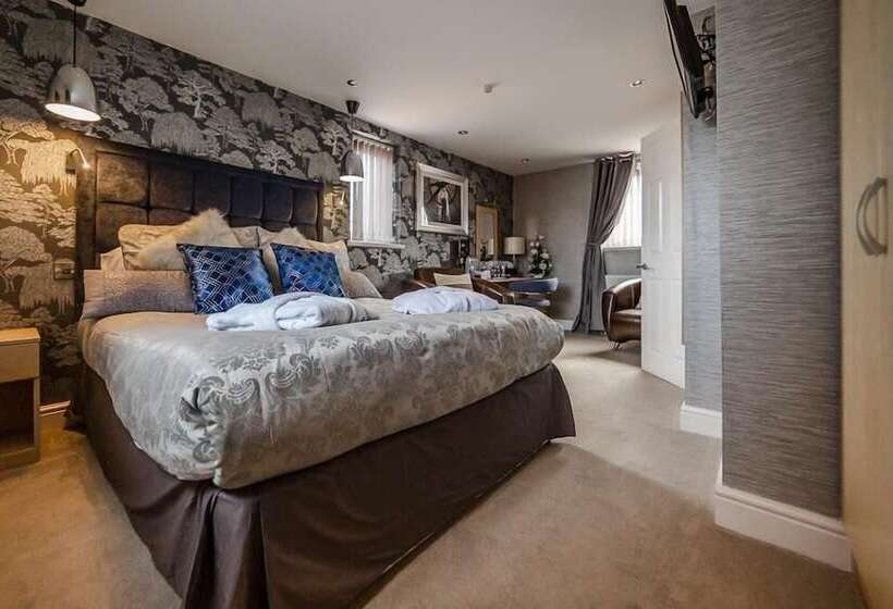 디럭스 룸, Briardene