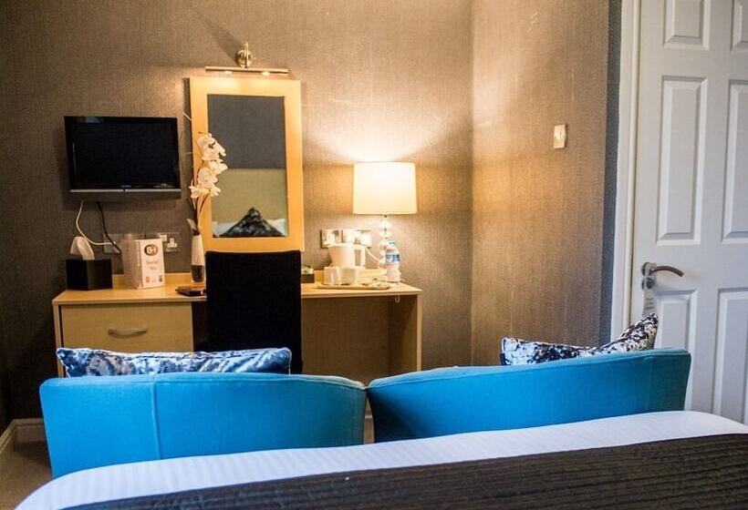 디럭스 룸, Briardene