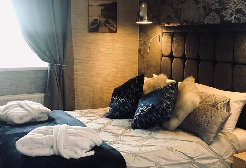 디럭스 스위트, Briardene